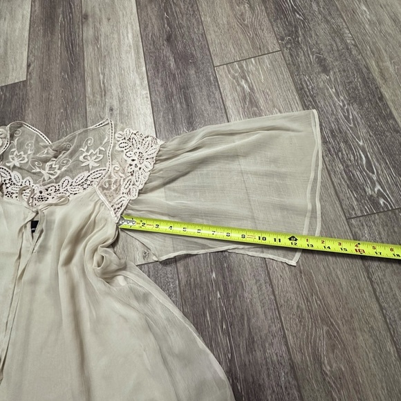 🛍️Isabell Rodriguez open sleeve sheer top excellent condition - Picture 5 of 8